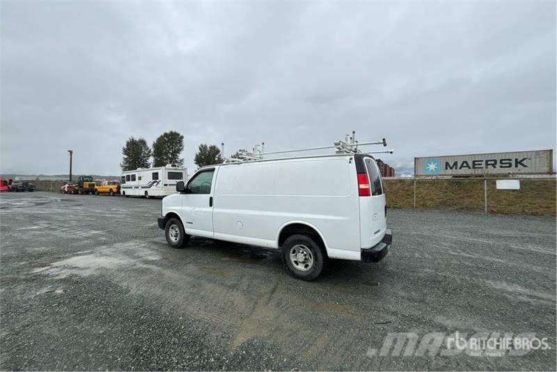 Chevrolet Express 2500 Cargo Van Panel vanlar