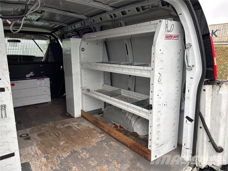 Chevrolet Express 2500 Cargo Van Panel vanlar