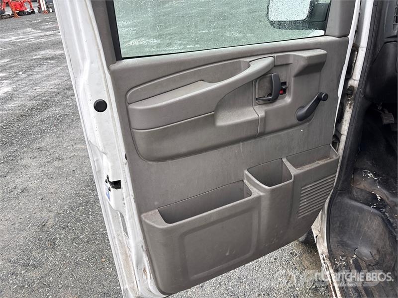 Chevrolet Express 2500 Cargo Van Krovininiai furgonai