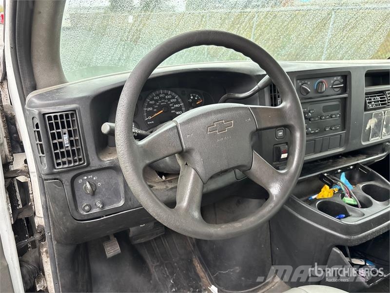 Chevrolet Express 2500 Cargo Van Krovininiai furgonai