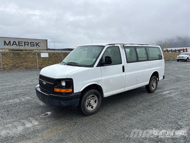 Chevrolet Express 2500 Cargo Van Krovininiai furgonai
