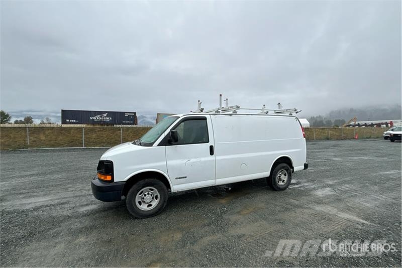 Chevrolet Express 2500 Cargo Van Panel vanlar