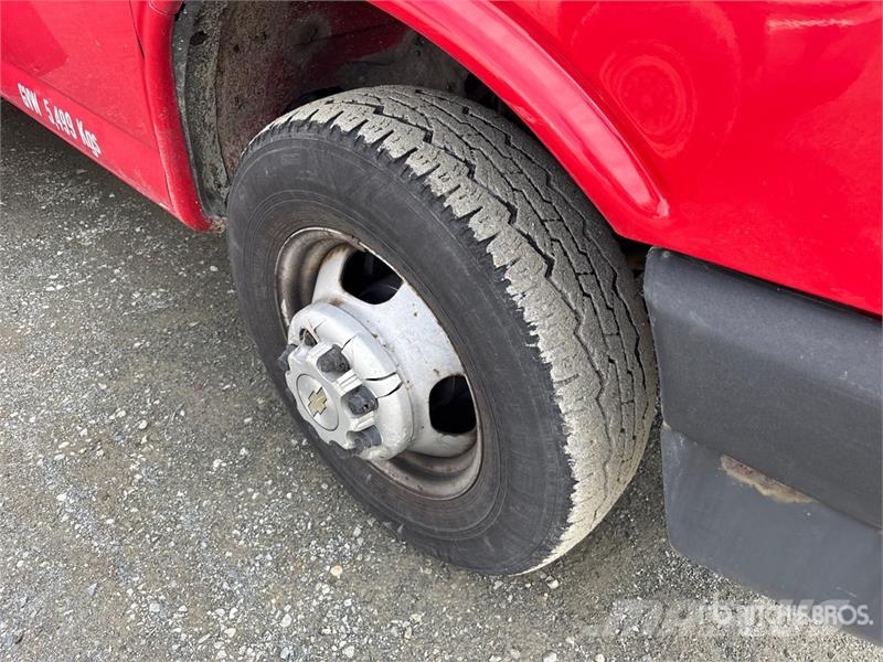 Chevrolet Express 3500 Sanduk kamioni