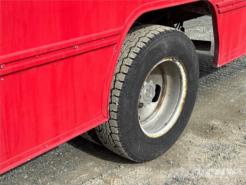 Chevrolet Express 3500 Sanduk kamioni