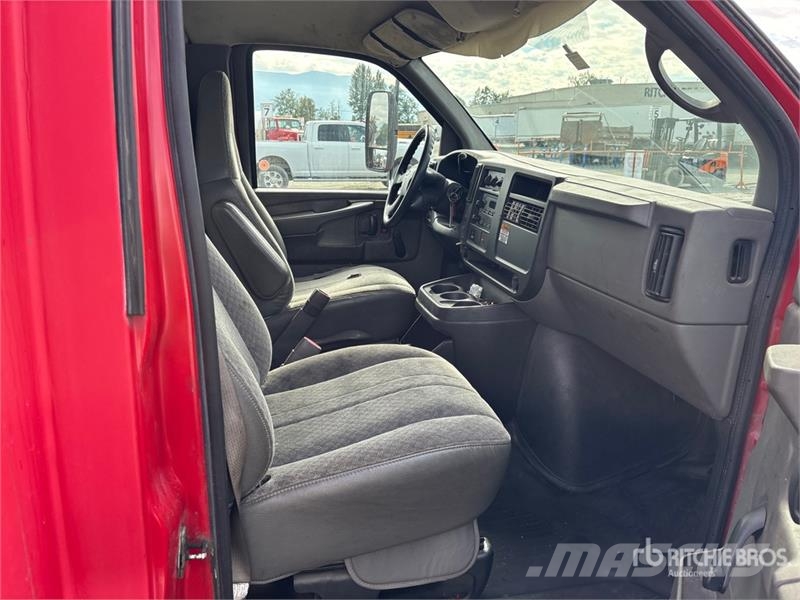 Chevrolet Express 3500 Sanduk kamioni