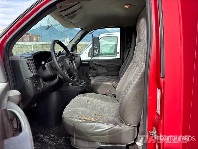 Chevrolet Express 3500 Sanduk kamioni
