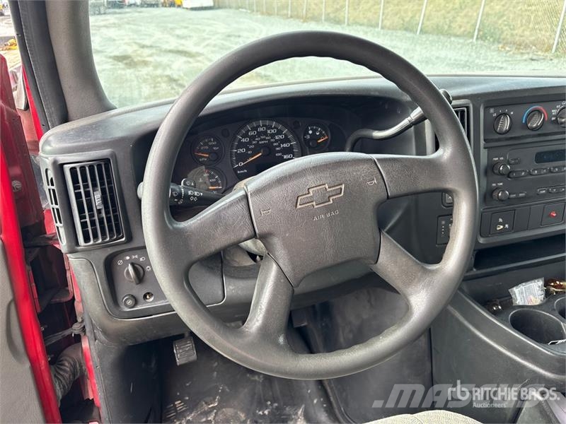 Chevrolet Express 3500 Sanduk kamioni