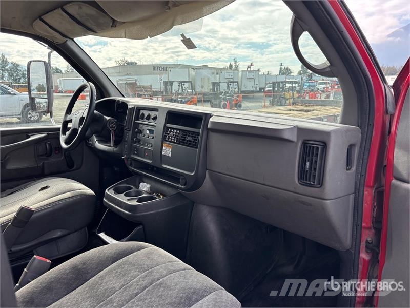 Chevrolet Express 3500 Sanduk kamioni