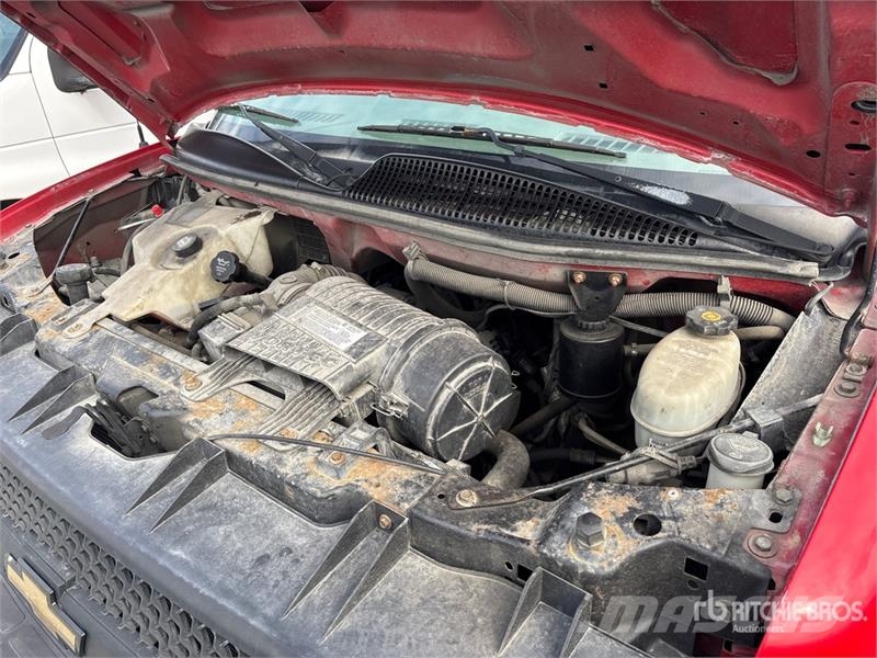 Chevrolet Express 3500 Sanduk kamioni