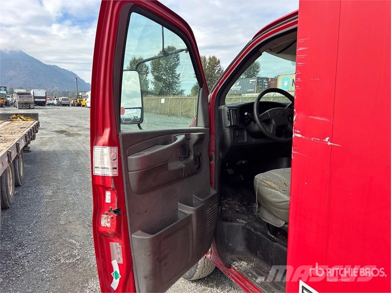 Chevrolet Express 3500 Sanduk kamioni