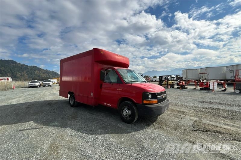 Chevrolet Express 3500 Sanduk kamioni