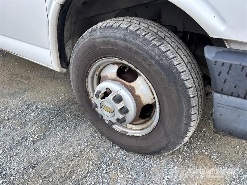 Chevrolet Express G3500 탑차 트럭