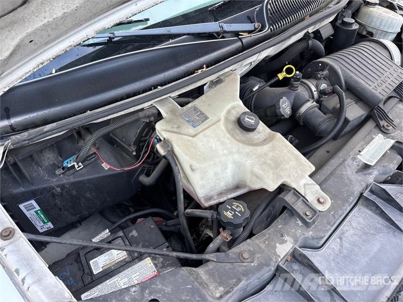Chevrolet Express G3500 탑차 트럭