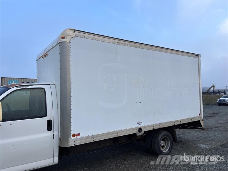 Chevrolet Express G3500 탑차 트럭