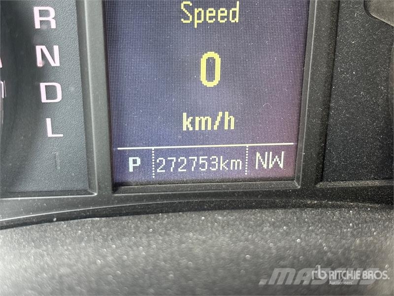 Chevrolet Silverado 1500 4x4 Extended Cab Pickup Egyéb