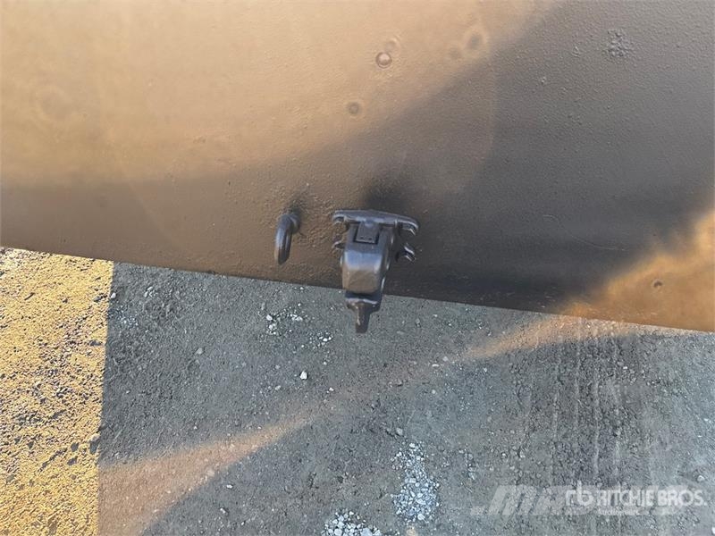 Chevrolet Silverado 1500 Ciężarówki typu Platforma / Skrzynia