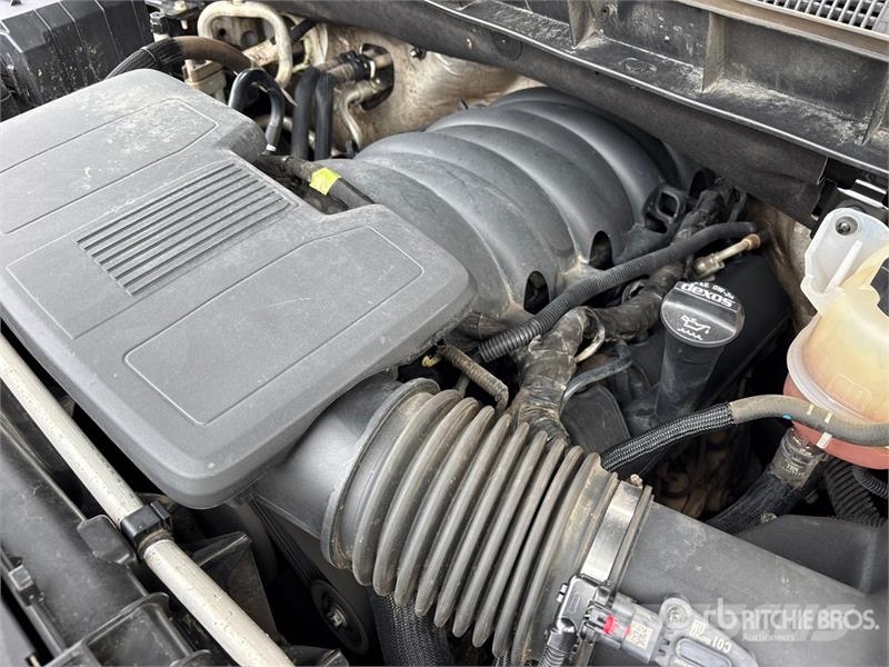 Chevrolet Silverado 1500 LT 4x4 Crew Cab Pickup Muu