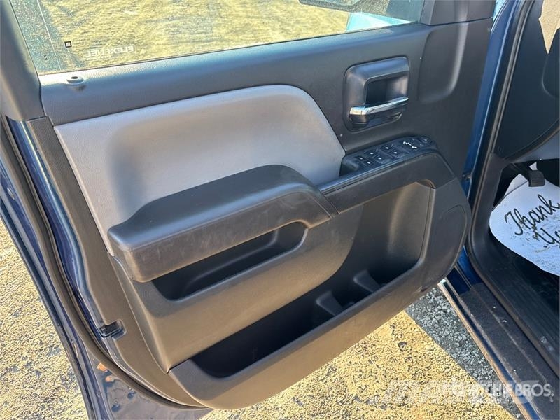 Chevrolet Silverado 1500 Ciężarówki typu Platforma / Skrzynia