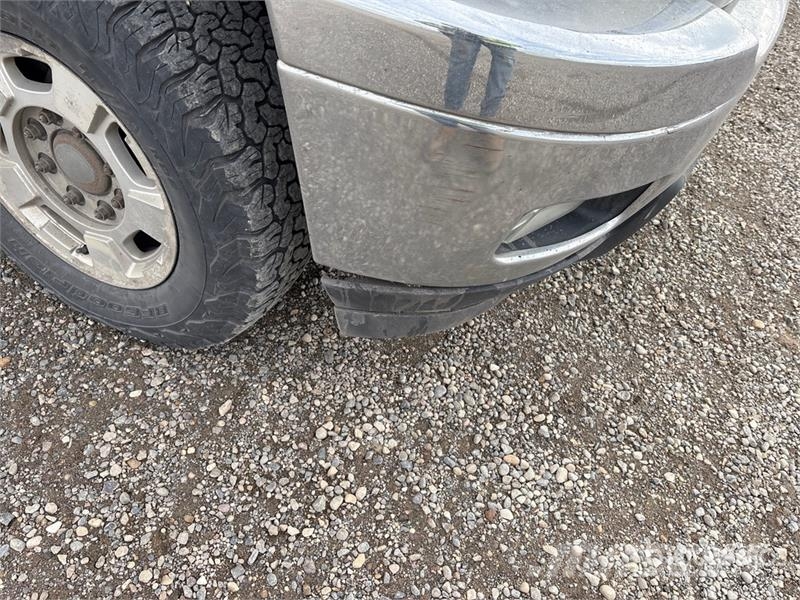 Chevrolet Silverado 2500HD Silverado 4x4 Crew Cab Pickup Ostalo