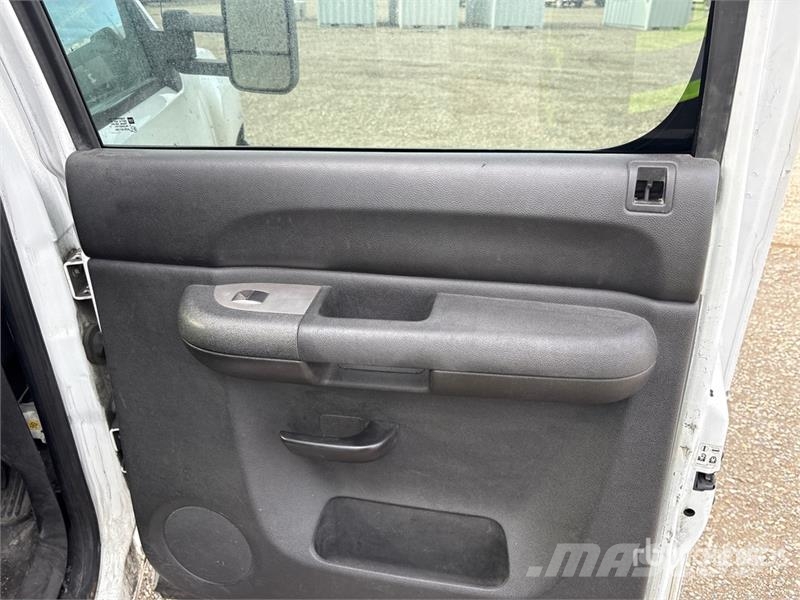 Chevrolet Silverado 2500HD Silverado 4x4 Crew Cab Pickup Ostalo