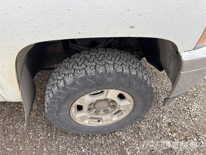 Chevrolet Silverado 2500HD Silverado 4x4 Crew Cab Pickup Ostalo