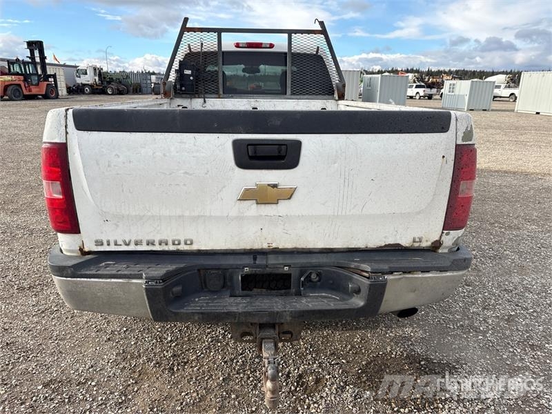 Chevrolet Silverado 2500HD Silverado 4x4 Crew Cab Pickup Ostalo