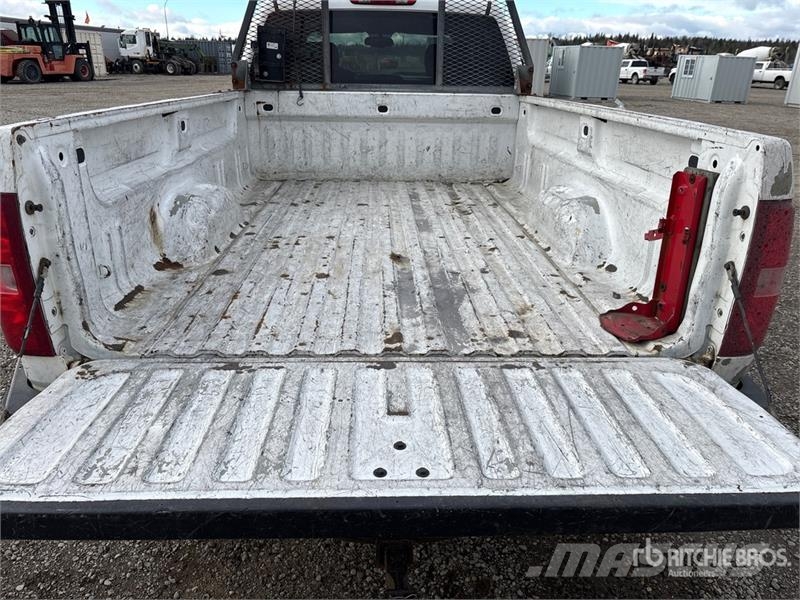 Chevrolet Silverado 2500HD Silverado 4x4 Crew Cab Pickup Ostalo