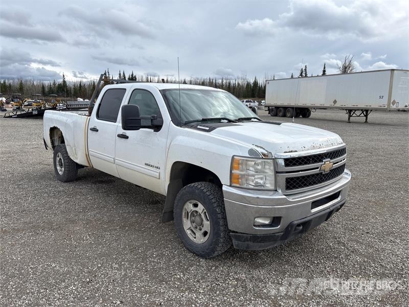 Chevrolet Silverado 2500HD Silverado 4x4 Crew Cab Pickup Ostalo