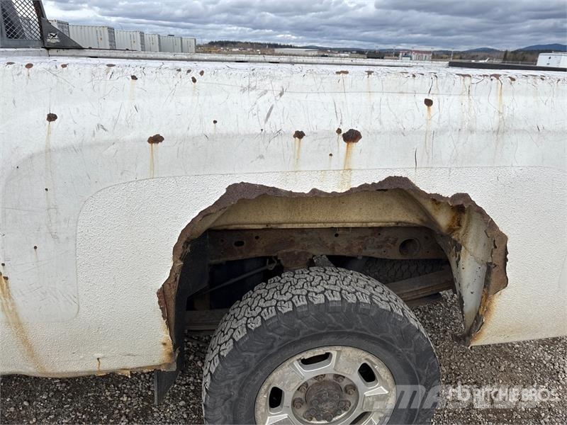 Chevrolet Silverado 2500HD Silverado 4x4 Crew Cab Pickup Ostalo