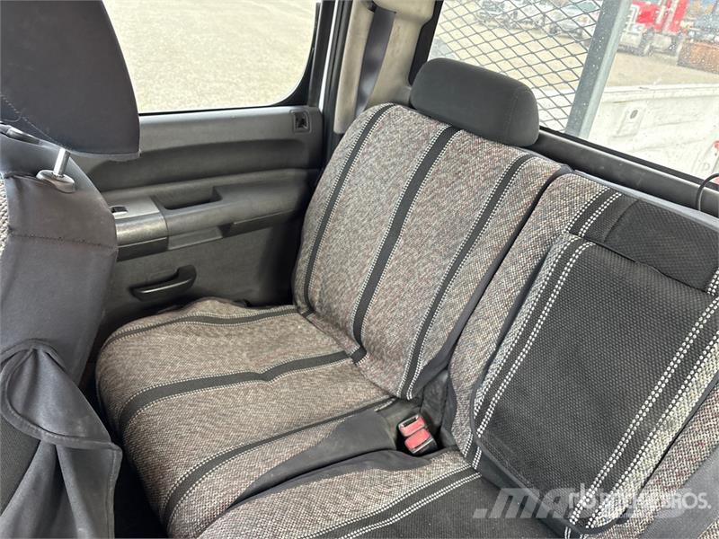 Chevrolet Silverado 2500HD Silverado 4x4 Crew Cab Pickup Ostalo