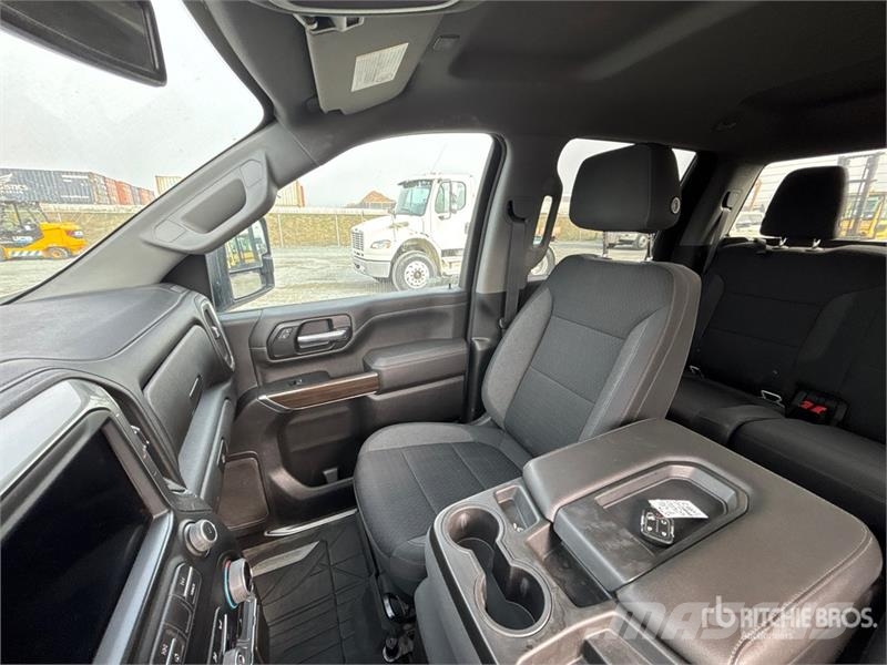 Chevrolet Silverado 3500HD LT 4x4 Crew Cab Pickup Drugi