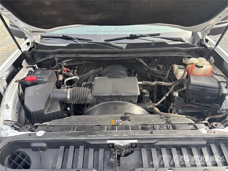 Chevrolet Silverado 3500HD LT 4x4 Crew Cab Pickup Drugi