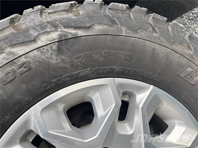 Chevrolet Silverado 3500HD LT 4x4 Crew Cab Pickup Drugi