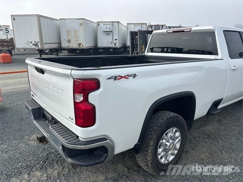 Chevrolet Silverado 3500HD LT 4x4 Crew Cab Pickup Drugi