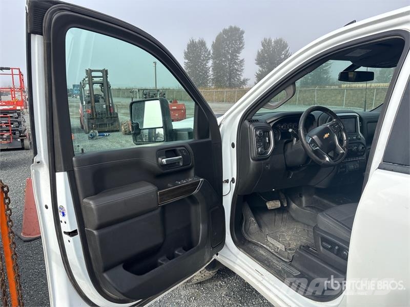 Chevrolet Silverado 3500HD LT 4x4 Crew Cab Pickup Drugi