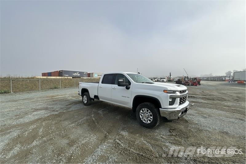 Chevrolet Silverado 3500HD LT 4x4 Crew Cab Pickup Drugi