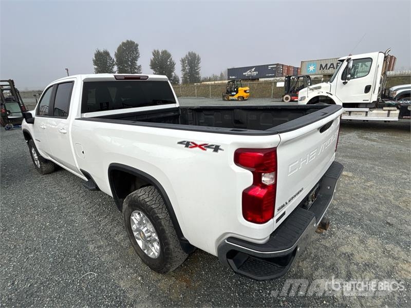 Chevrolet Silverado 3500HD LT 4x4 Crew Cab Pickup Drugi