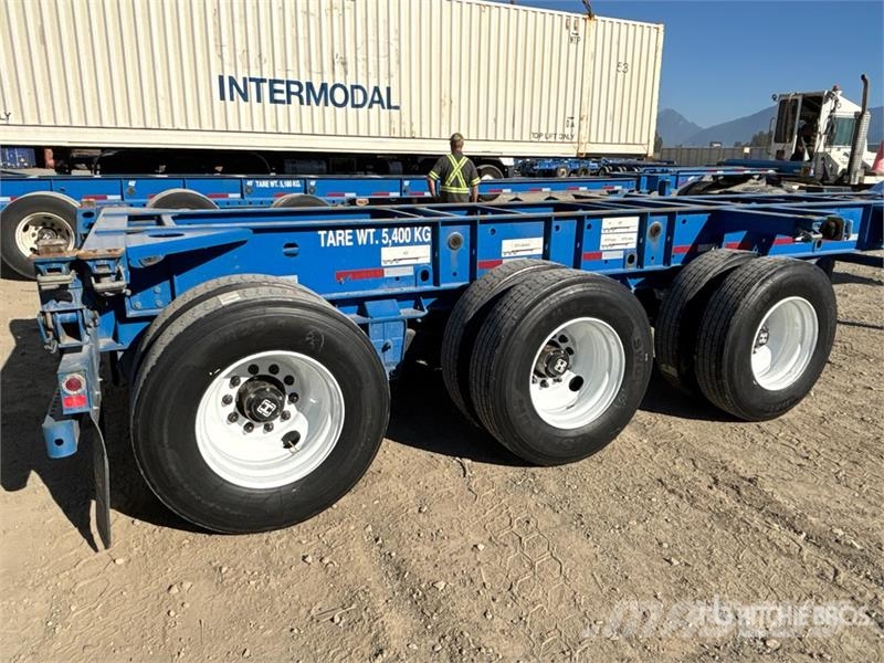 CIMC CB45M3OTC00 Tri/A Extendable Container Trailer Containerhenger