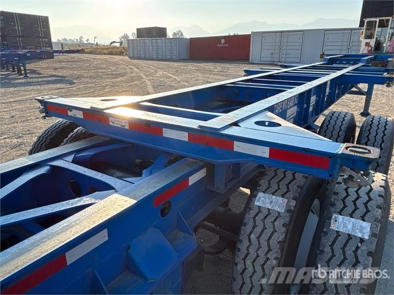 CIMC CB45M3OTC00 Tri/A Extendable Container Trailer Reboques Containerframe