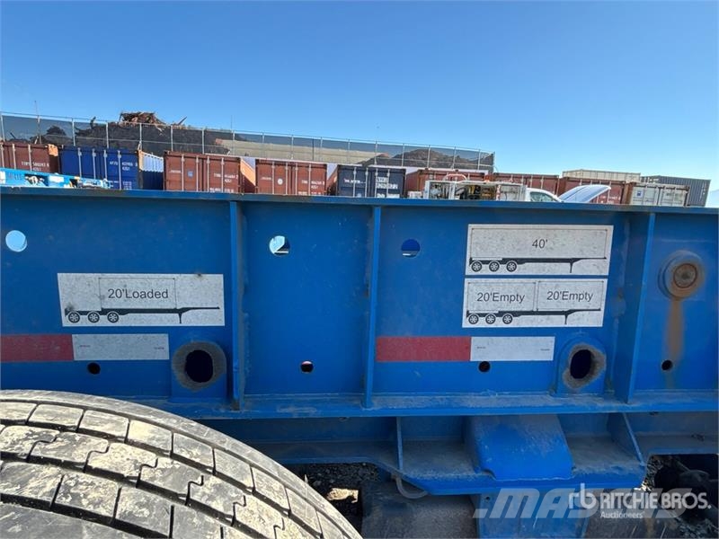 CIMC CB45M3OTC00 Tri/A Extendable Container Trailer Remolques portacontenedores