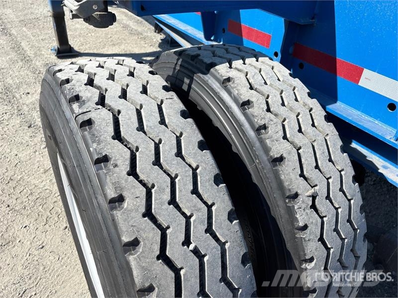 CIMC CB45M3OTC00 Tri/A Extendable Container Trailer Containerframe trailers