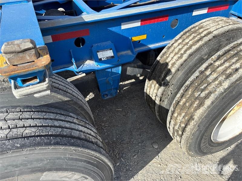 CIMC CB45M3OTC00 Tri/A Extendable Container Trailer Remolques portacontenedores