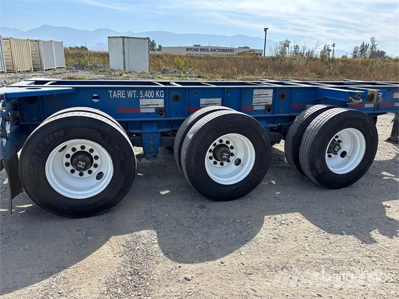 CIMC CB45M3OTC00 Tri/A Extendable Container Trailer 货柜车