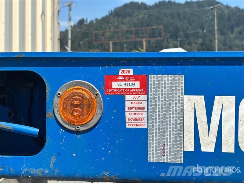 CIMC CB45M3OTC00 Tri/A Extendable Container Trailer Remolques portacontenedores