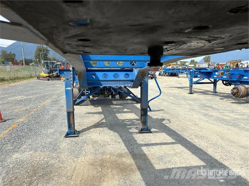 CIMC CB45M3OTC00 Tri/A Extendable Container Trailer Remolques portacontenedores