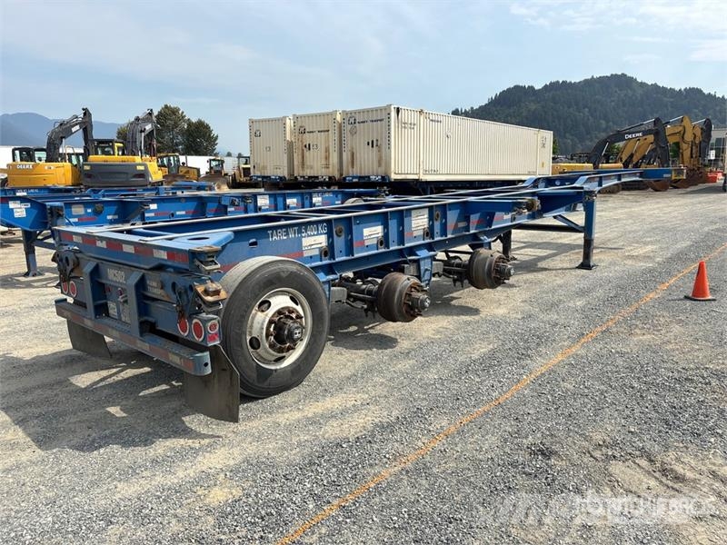 CIMC CB45M3OTC00 Tri/A Extendable Container Trailer Remolques portacontenedores