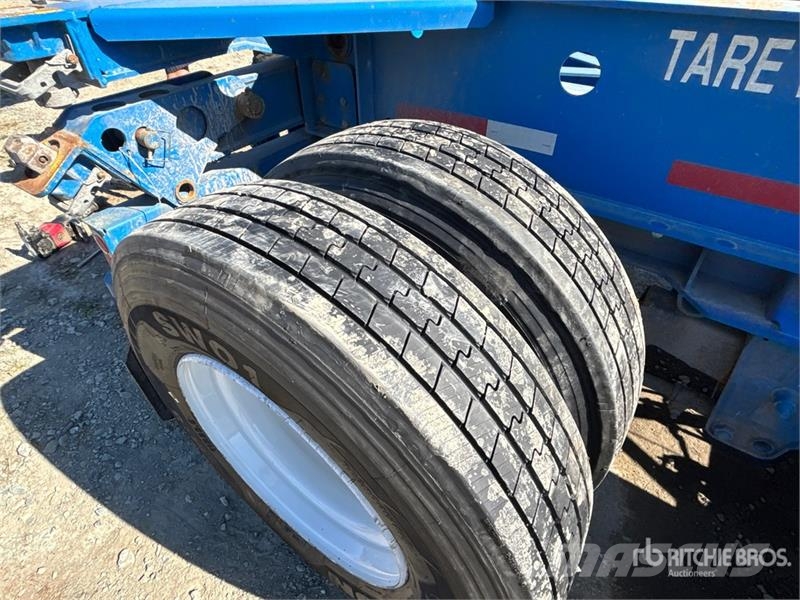 CIMC CB45M3OTC00 Tri/A Extendable Container Trailer Remolques portacontenedores