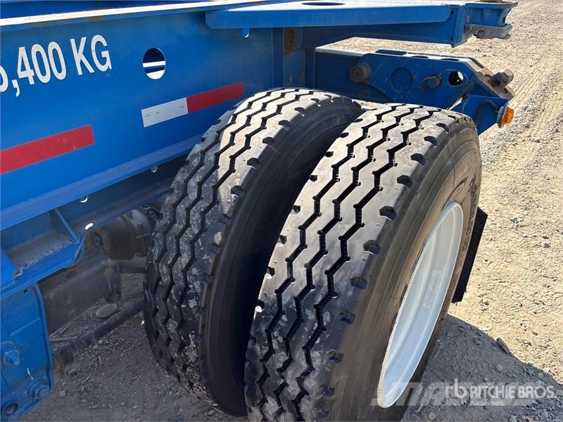 CIMC CB45M3OTC00 Tri/A Extendable Container Trailer Containerframe trailers