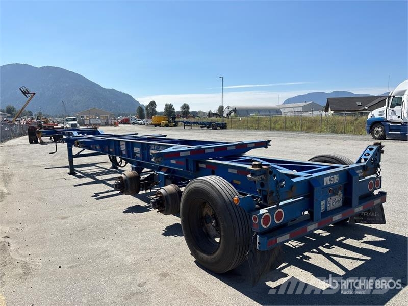 CIMC CB45M3OTC00 Tri/A Extendable Container Trailer Remolques portacontenedores