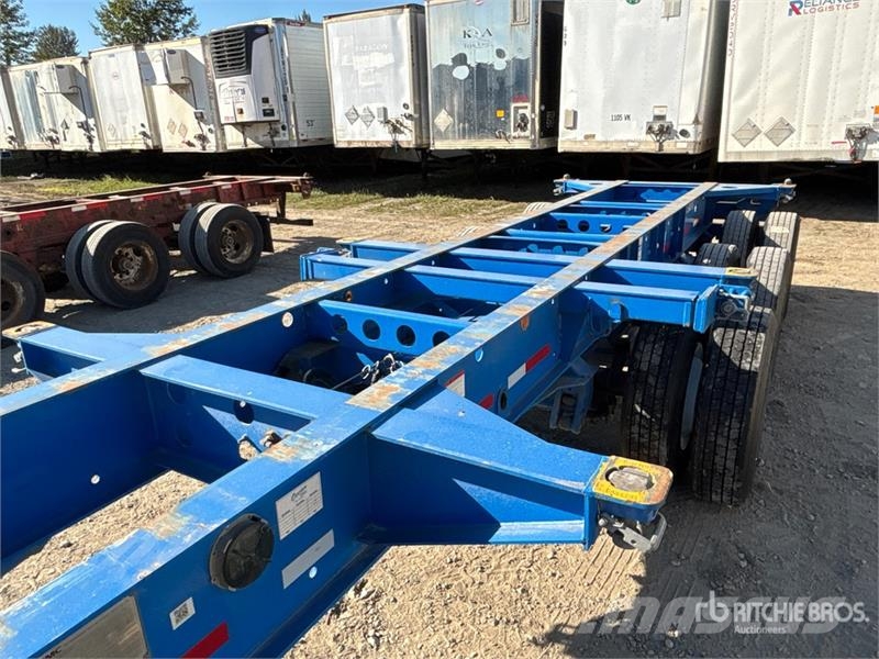 CIMC CB45M3OTC00 Tri/A Extendable Container Trailer Containerhenger